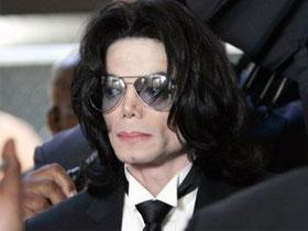 Майкл Джексон принял ислам и взял новое имя в честь одного из ангелов Аллаха