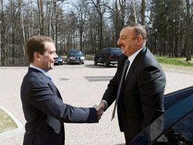 Ильхам Алиев: "С Дмитрием Медведевым у нас сложились очень близкие, дружеские отношения"