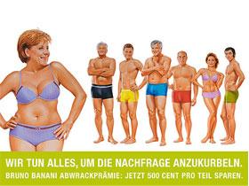 Ангела Меркель рекламирует нижнее белье в центре Берлина