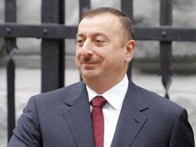 Ильхам Алиев принял участие в Празднике цветов и ознакомился с работами, проведенными в парке «Сахил»