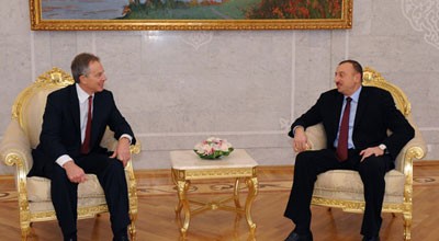 Президент Ильхам Алиев принял находящегося с визитом в Азербайджане Тони Блэра